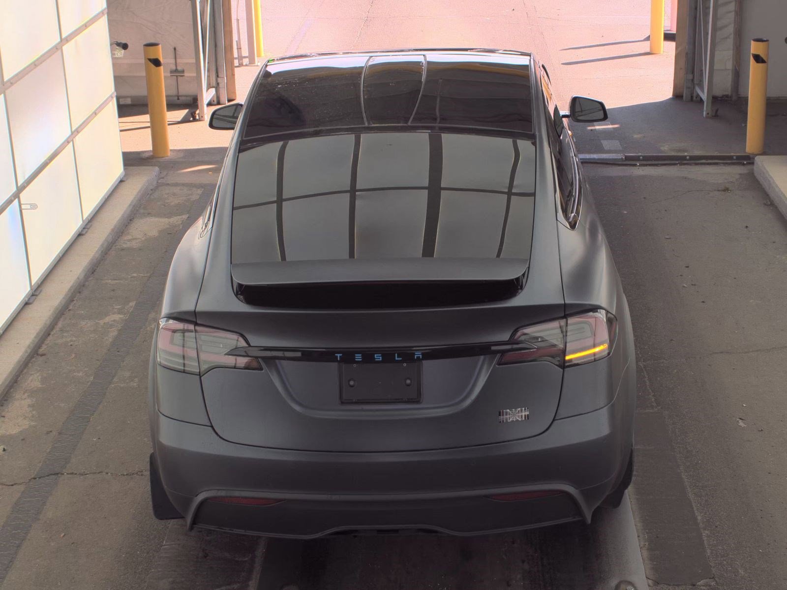 Used 2023 Tesla Model X Plaid image 7