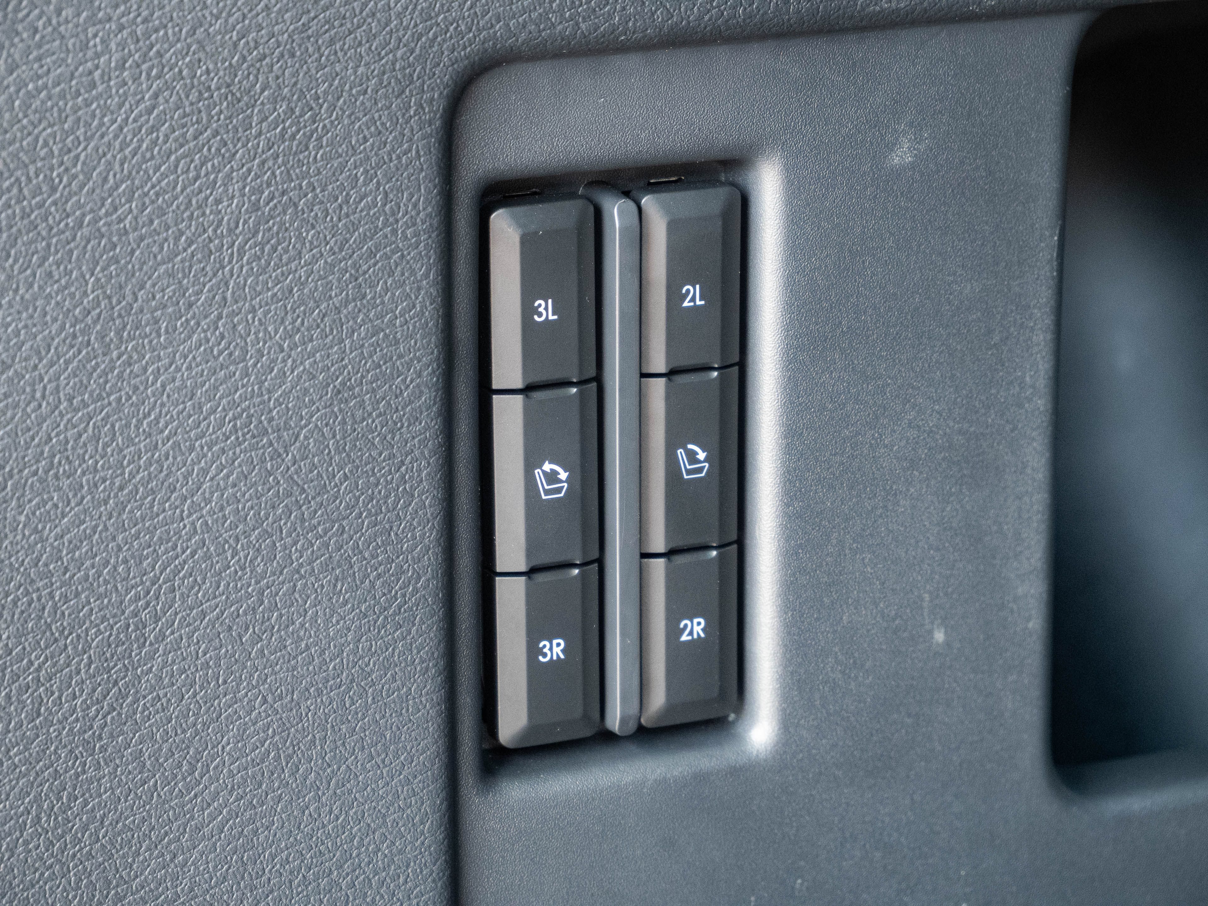 Used 2024 Lincoln Navigator Reserve AWD/4WD image 31