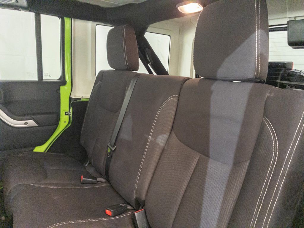 Used 2013 Jeep Wrangler Unlimited Sahara w/ Connectivity Group image 9