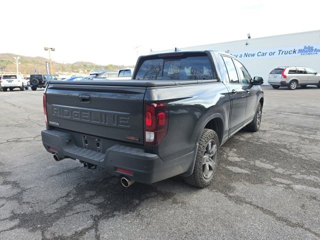 Used 2025 Honda Ridgeline TrailSport image 6