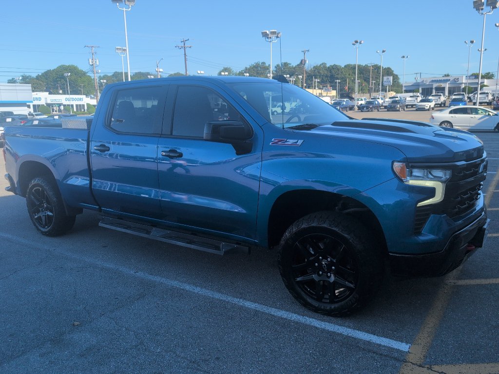 Used 2023 Chevrolet Silverado 1500 LT Trail Boss AWD/4WD image 4