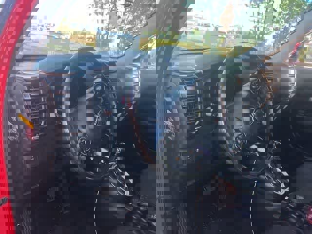 Used 2016 Kia Soul + image 10