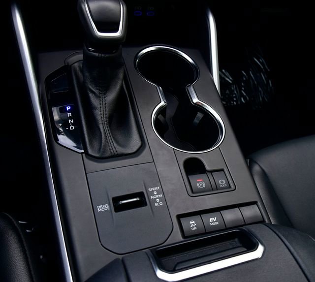 Used 2022 Toyota Highlander XLE image 27