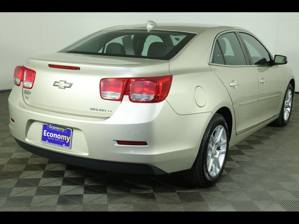 Used 2015 Chevrolet Malibu LT w/ Power Convenience Package FWD image 8