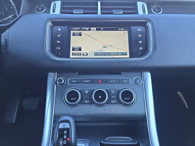 Used 2016 Land Rover Range Rover Sport SE image 24