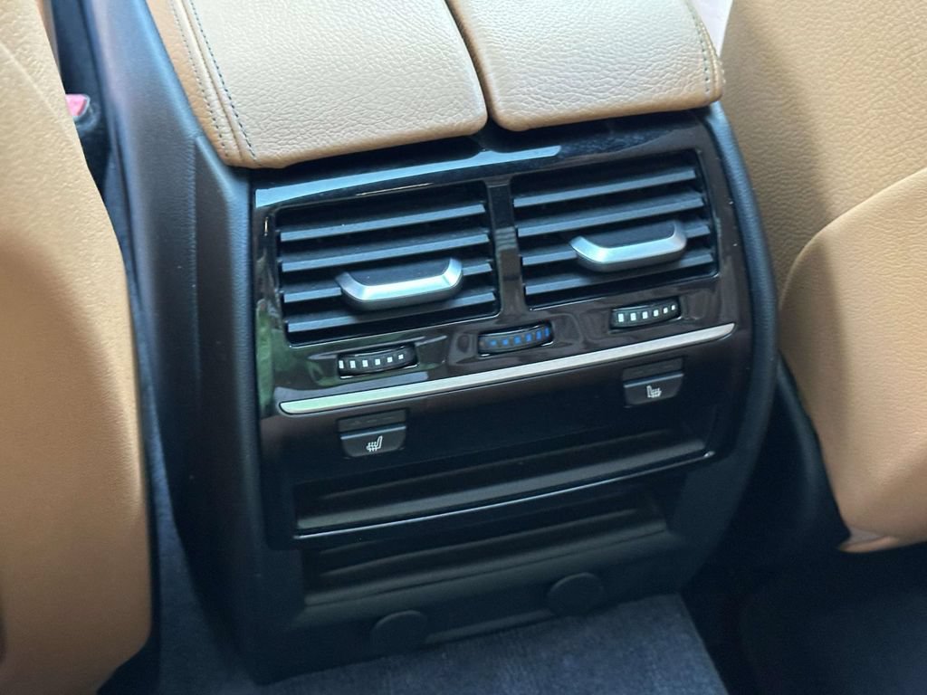 Used 2017 BMW 530i xDrive AWD/4WD image 14