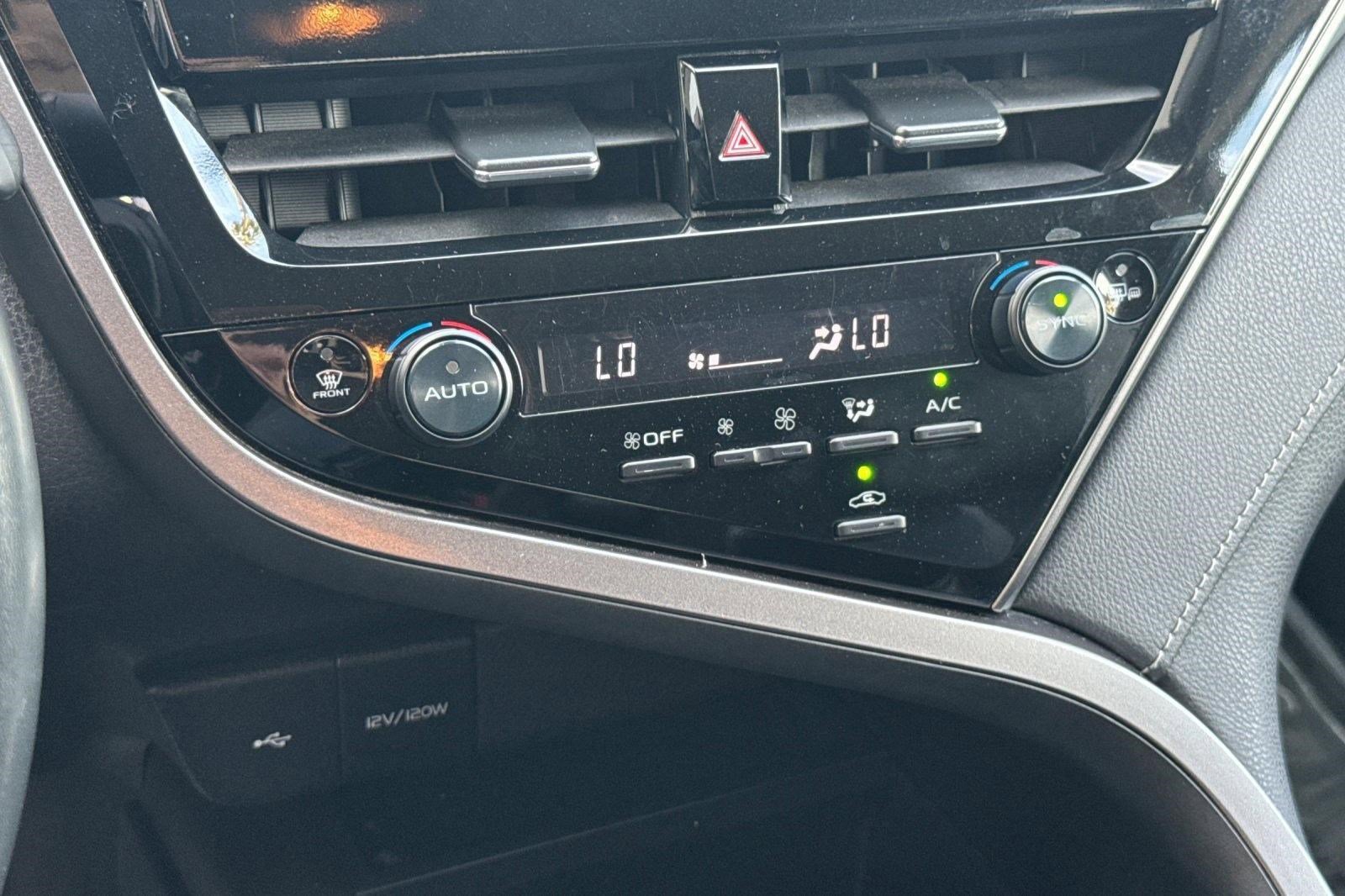 Used 2023 Toyota Camry SE w/ Convenience Package image 23