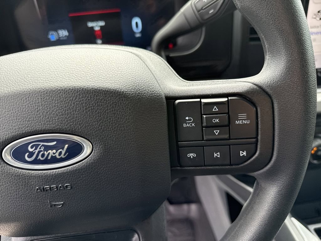 Used 2025 Ford F250 XLT w/ Black Appearance Package image 25