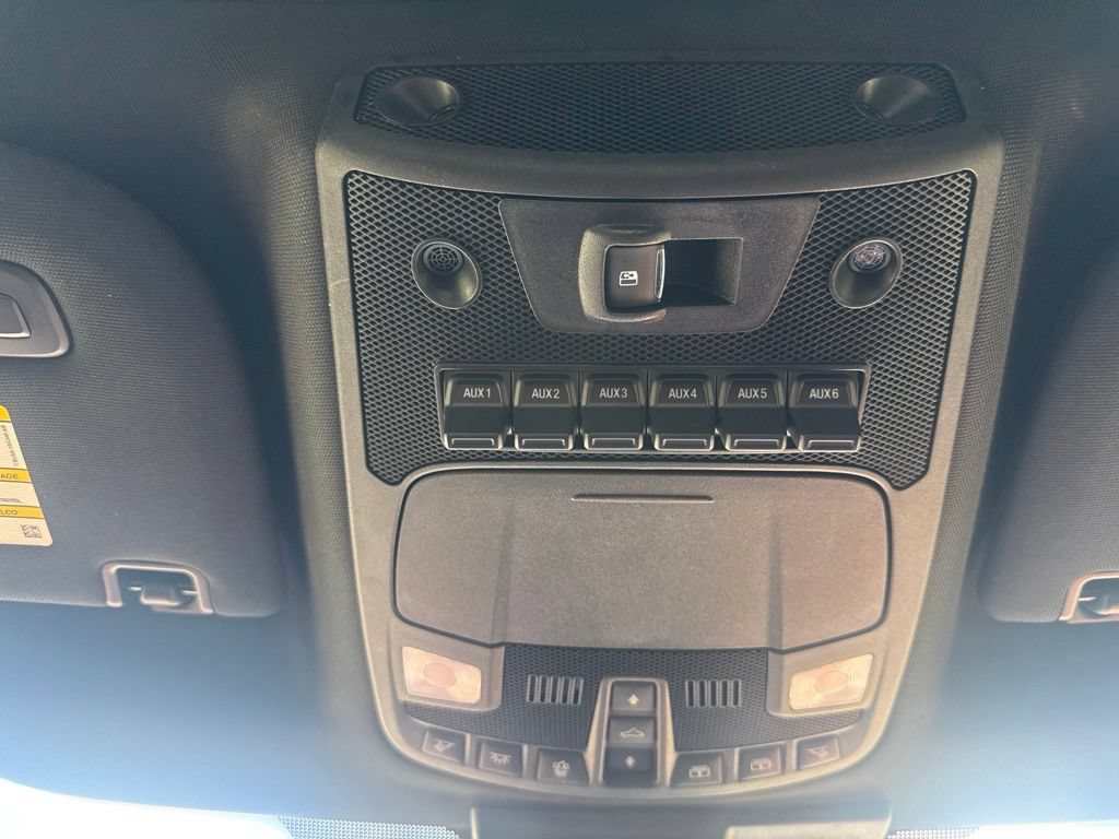 Used 2021 Ford F350 Platinum w/ Tremor Off-Road Package AWD/4WD image 29