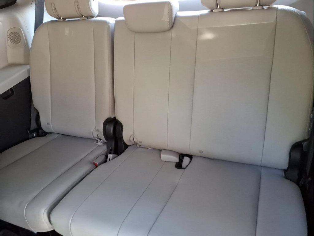 Used 2020 Toyota Sienna Limited Premium FWD image 13