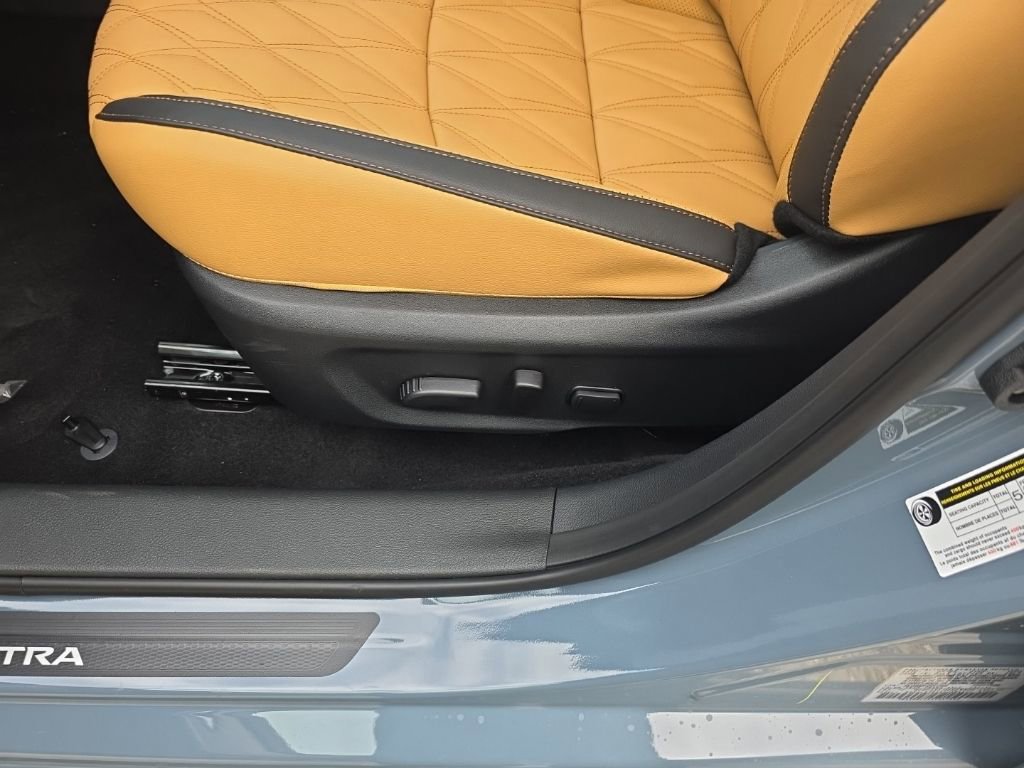 New 2025 Nissan Sentra SV w/ SV Premium Package image 17