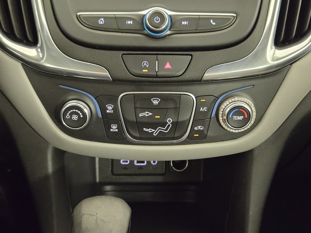 Used 2022 Chevrolet Equinox LS w/ LS Convenience Package FWD image 19