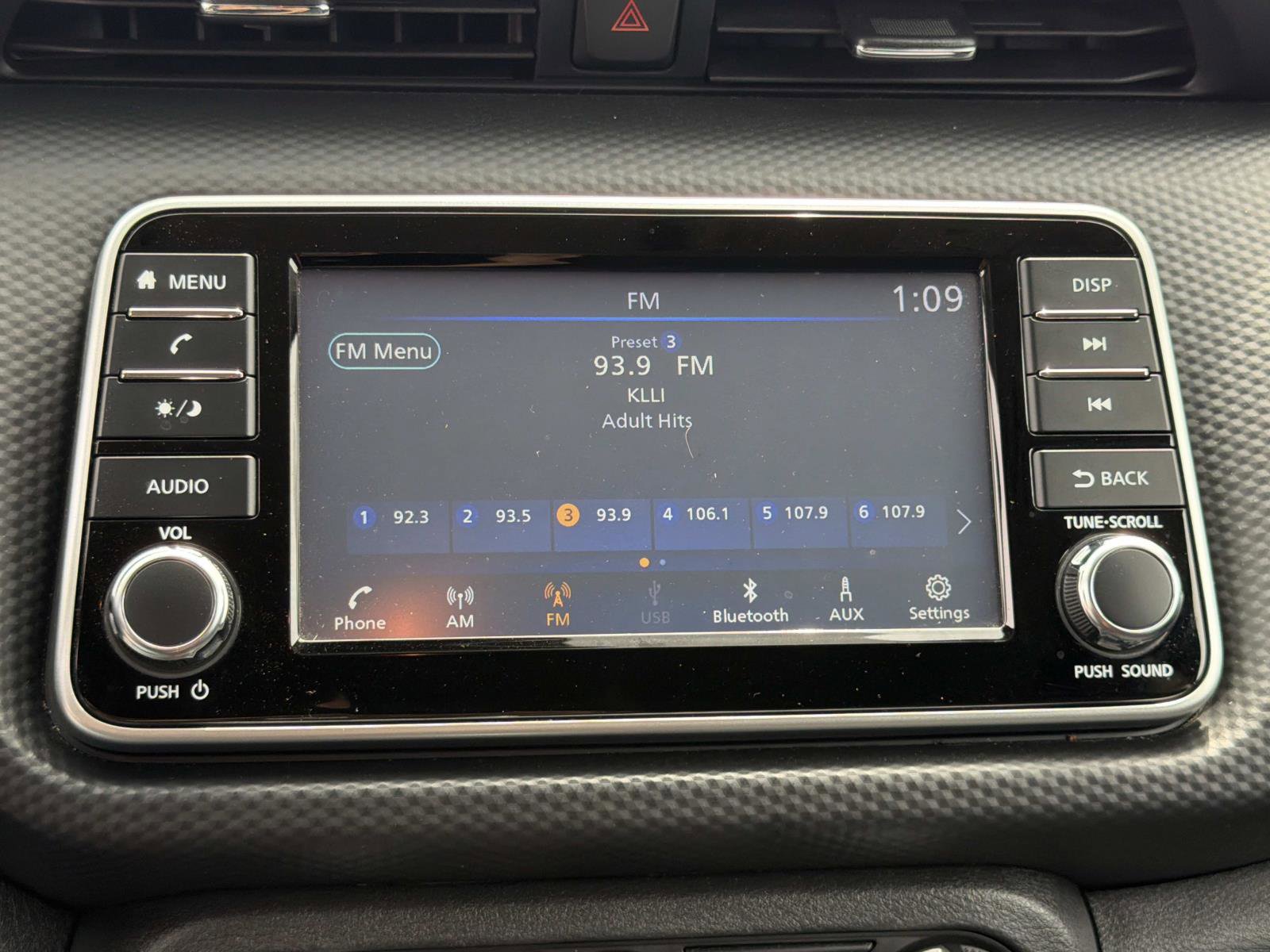 Used 2022 Nissan Kicks S w/ Interior Electronics Package image 13