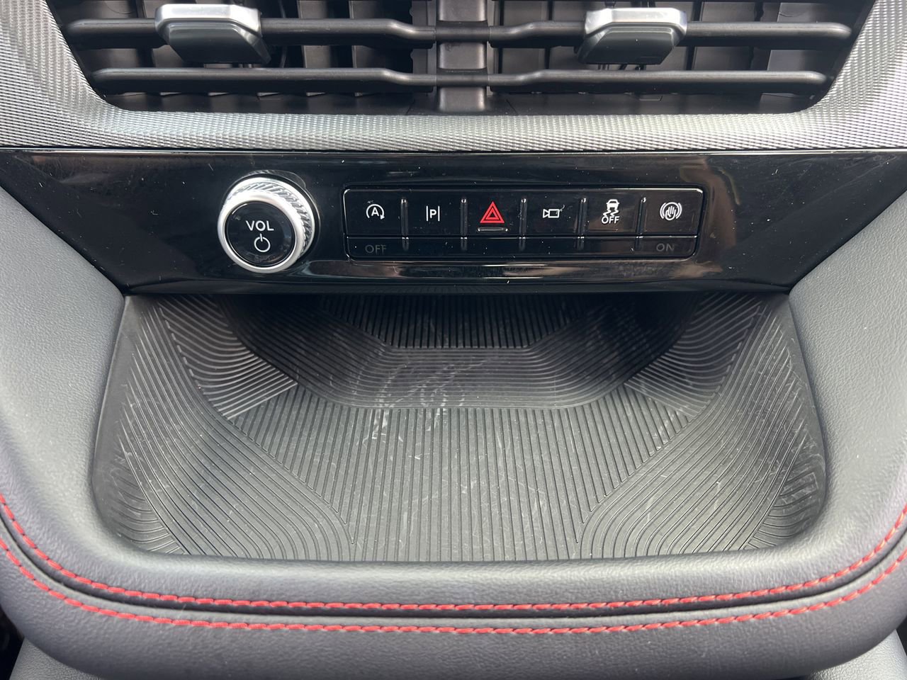 New 2026 Ford Explorer ST-Line w/ ST-Line Street Pack image 7