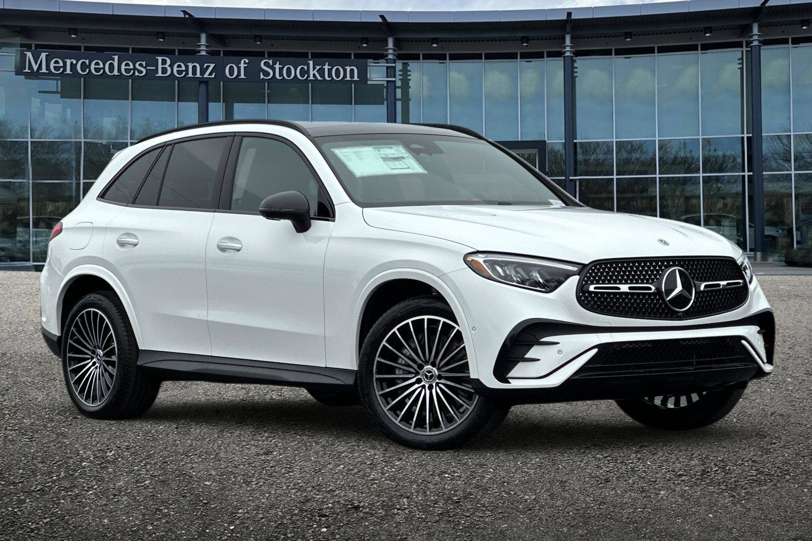 New 2026 Mercedes-Benz GLC 300 4MATIC image 1