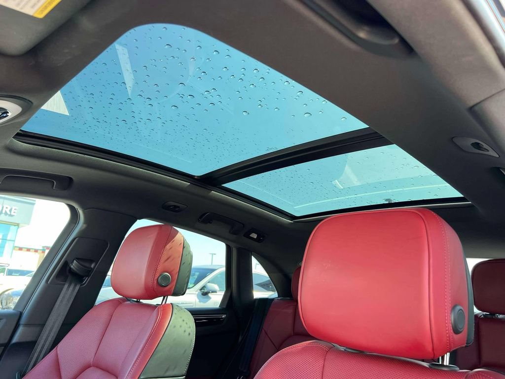 Used 2024 Porsche Macan S AWD/4WD image 20