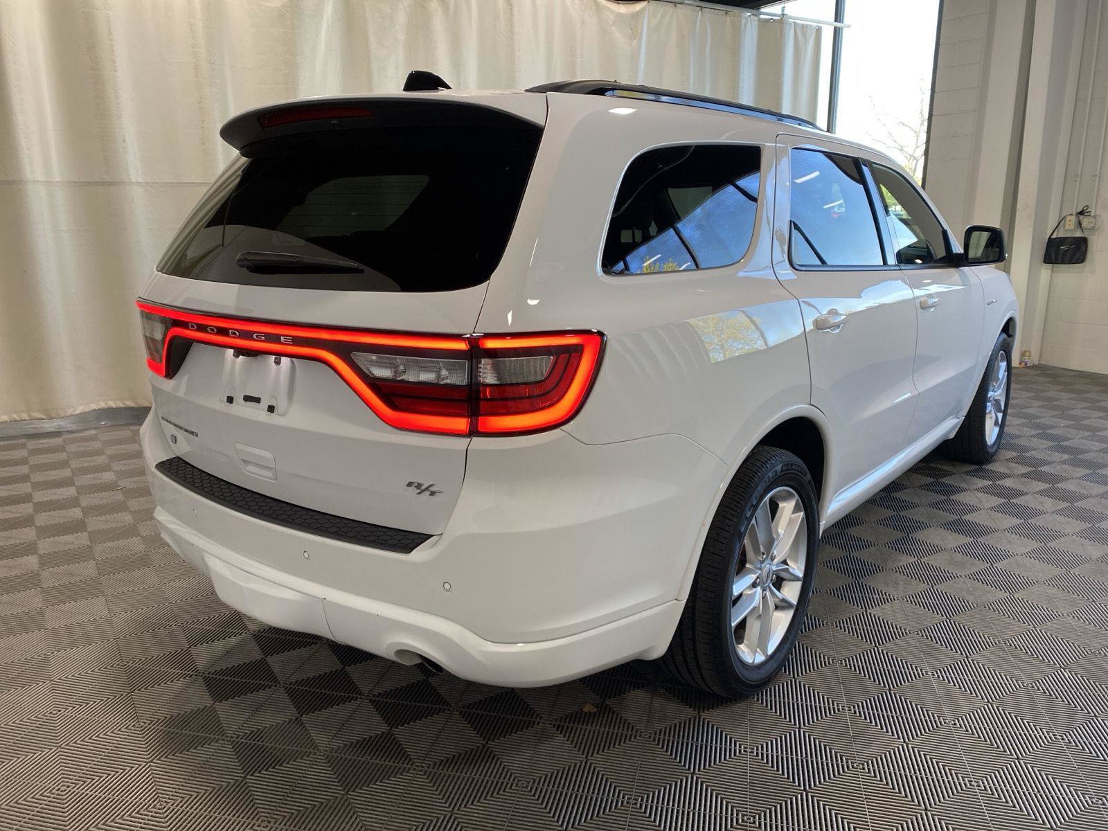 Used 2025 Dodge Durango R/T AWD/4WD image 7