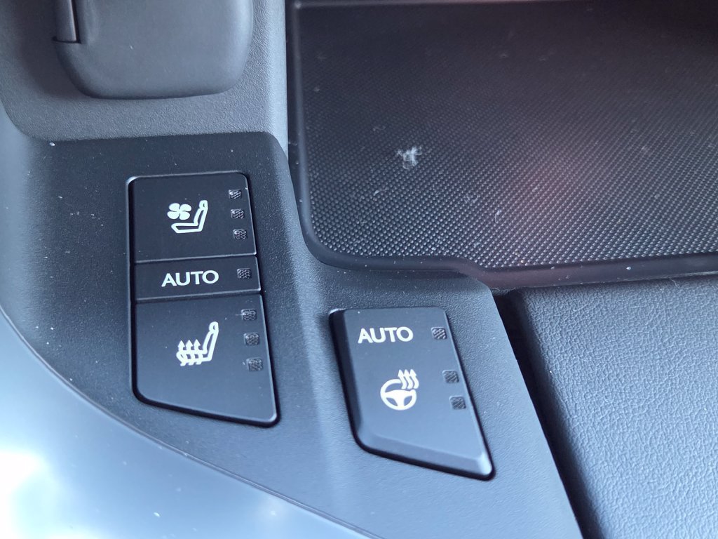 New 2026 Lexus LX 700h F Sport AWD/4WD image 18