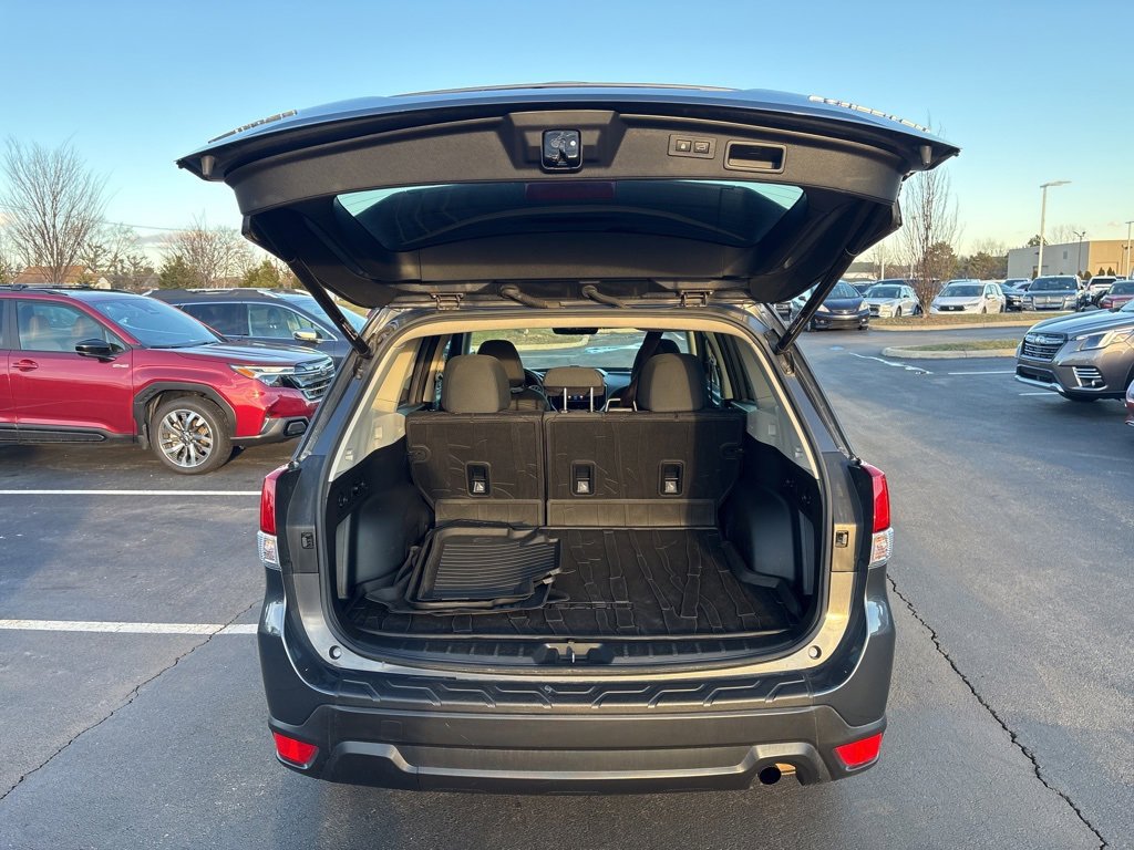 Used 2020 Subaru Forester Premium image 7