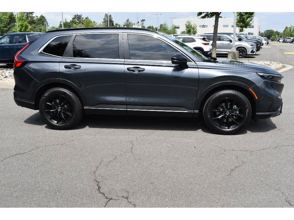 Used 2025 Honda CR-V Sport-L image 8
