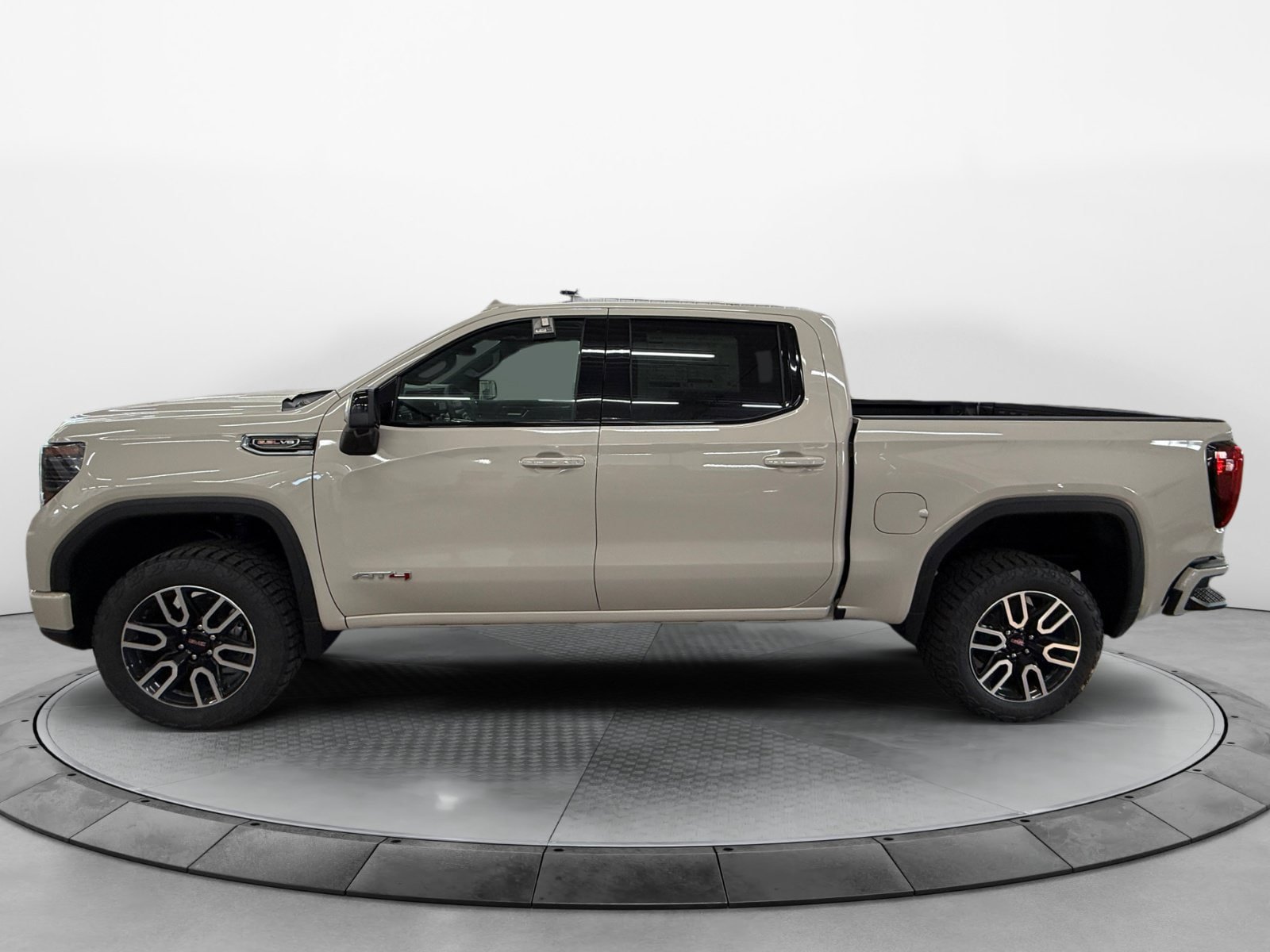 New 2026 GMC Sierra 1500 AT4 w/ AT4 Premium Package AWD/4WD image 3
