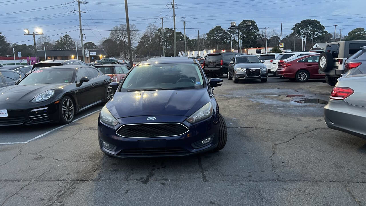 Used 2017 Ford Focus SEL image 5