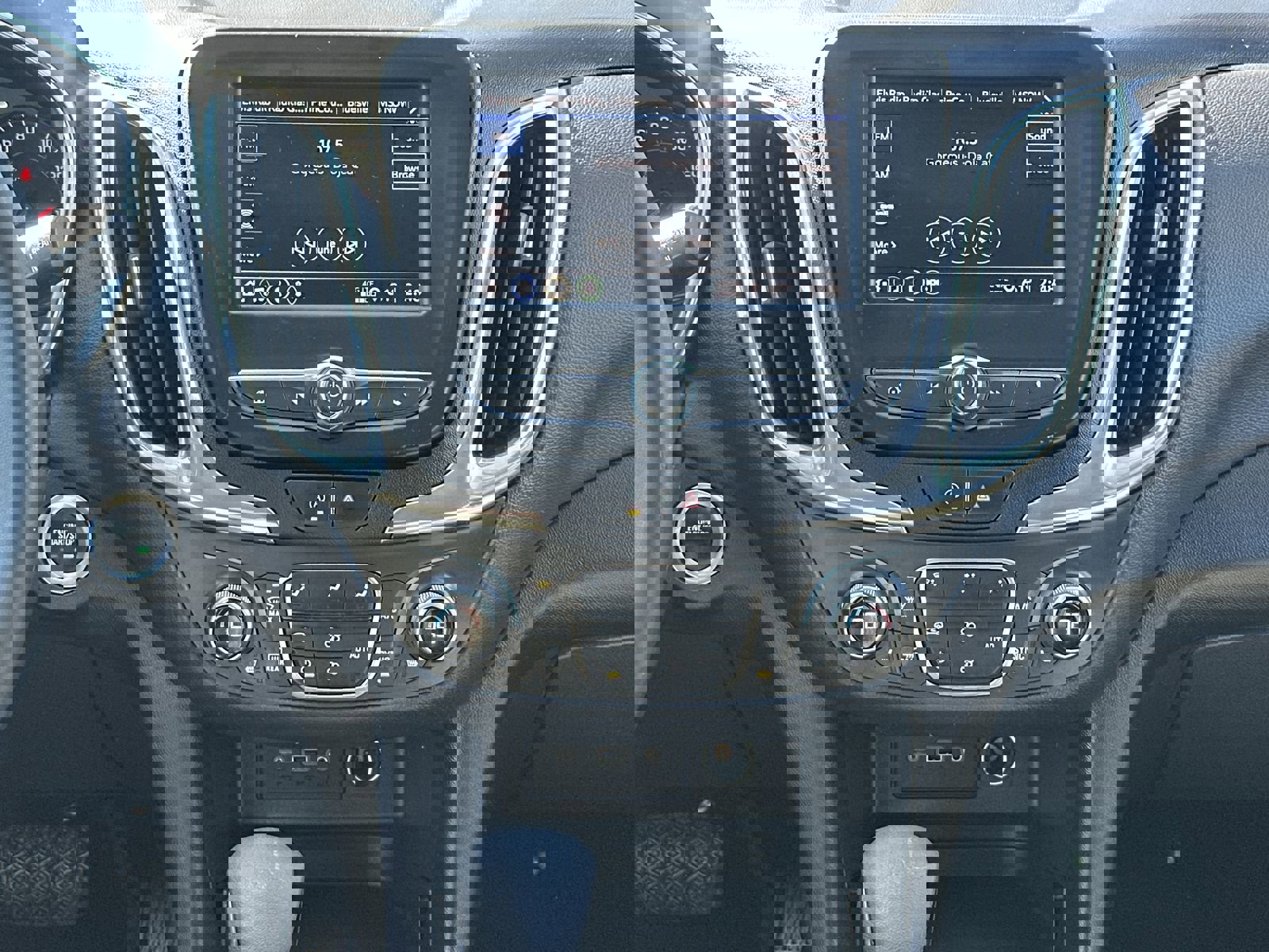 Used 2023 Chevrolet Equinox LT image 25