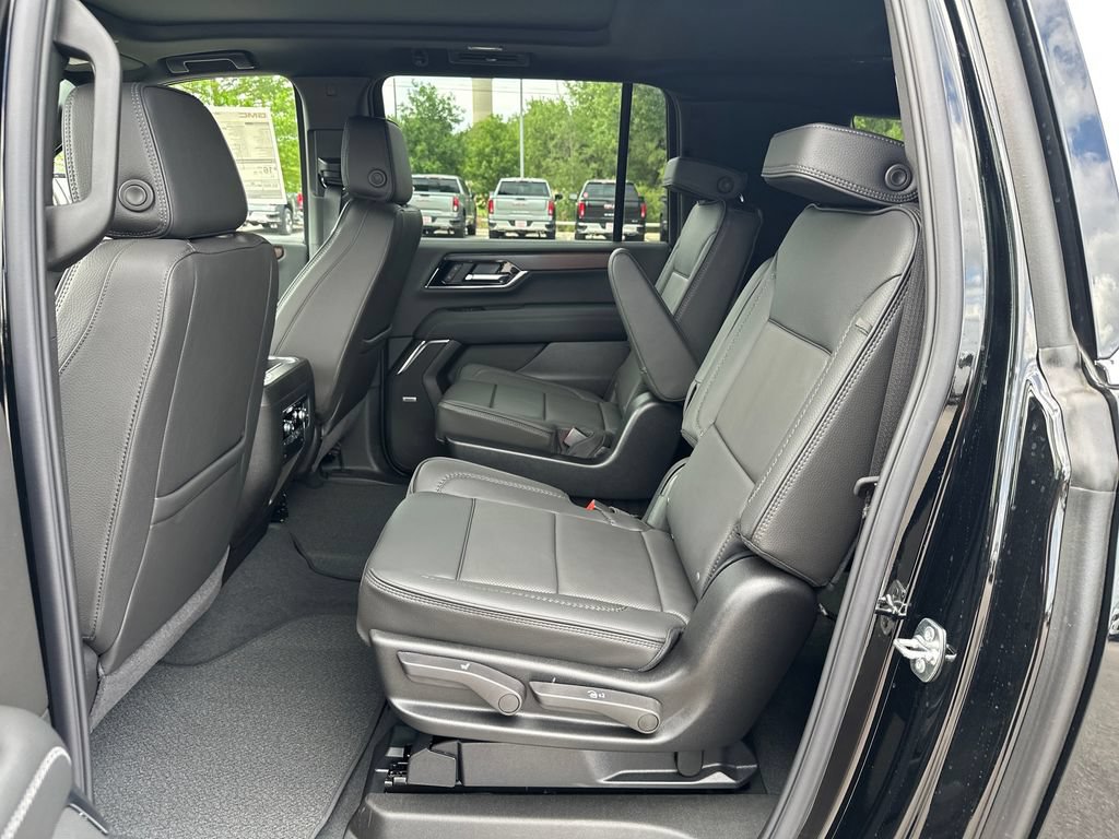 New 2026 GMC Yukon XL Denali w/ Sun & Power Step Package AWD/4WD image 34