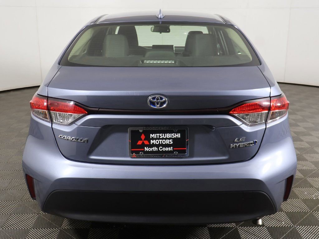 Used 2023 Toyota Corolla LE image 9