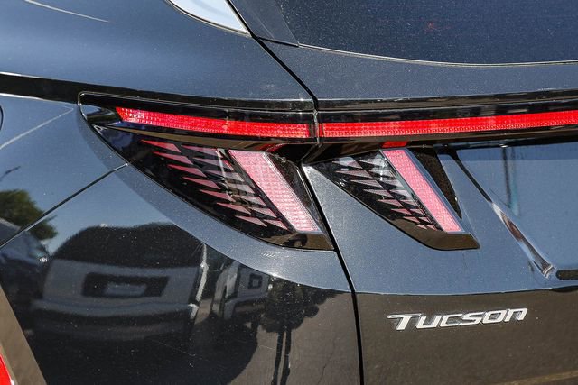 Certified 2023 Hyundai Tucson Limited w/ Cargo Package image 10