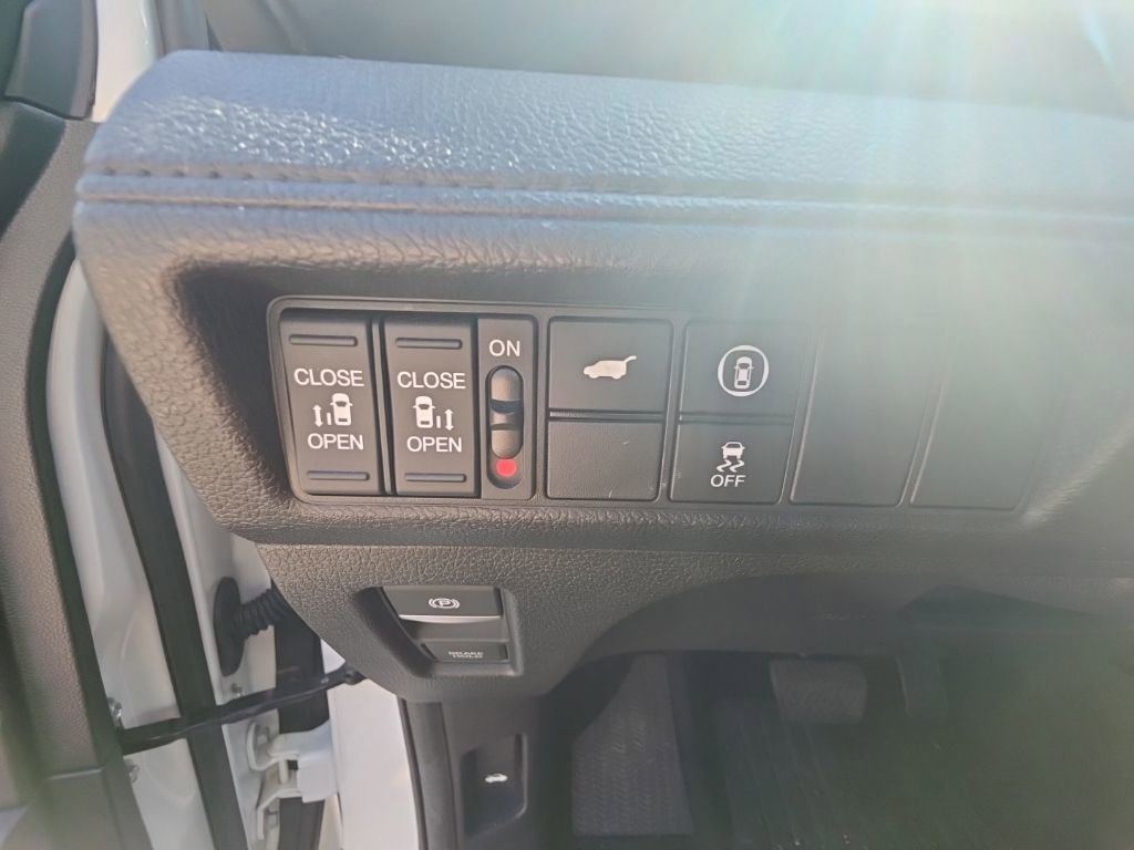 Used 2024 Honda Odyssey EX-L image 18