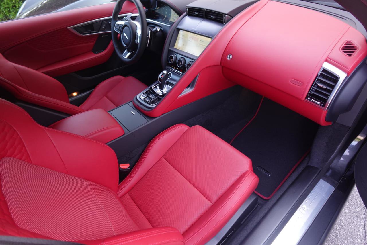 Used 2024 Jaguar F-TYPE R-Dynamic RWD image 12