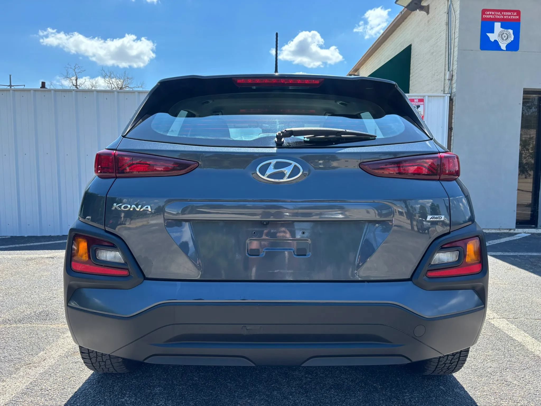 Used 2021 Hyundai Kona SE AWD/4WD image 4