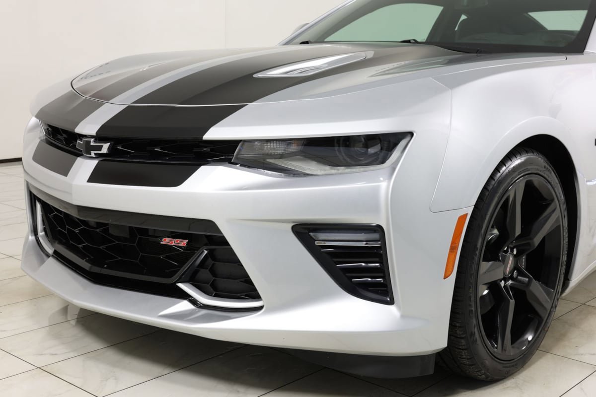 Used 2018 Chevrolet Camaro SS RWD image 46