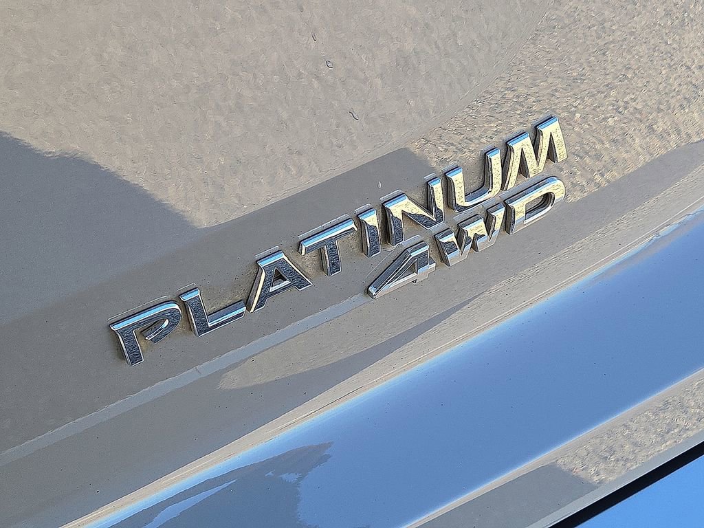 Used 2022 Nissan Pathfinder Platinum w/ Cargo Package image 13