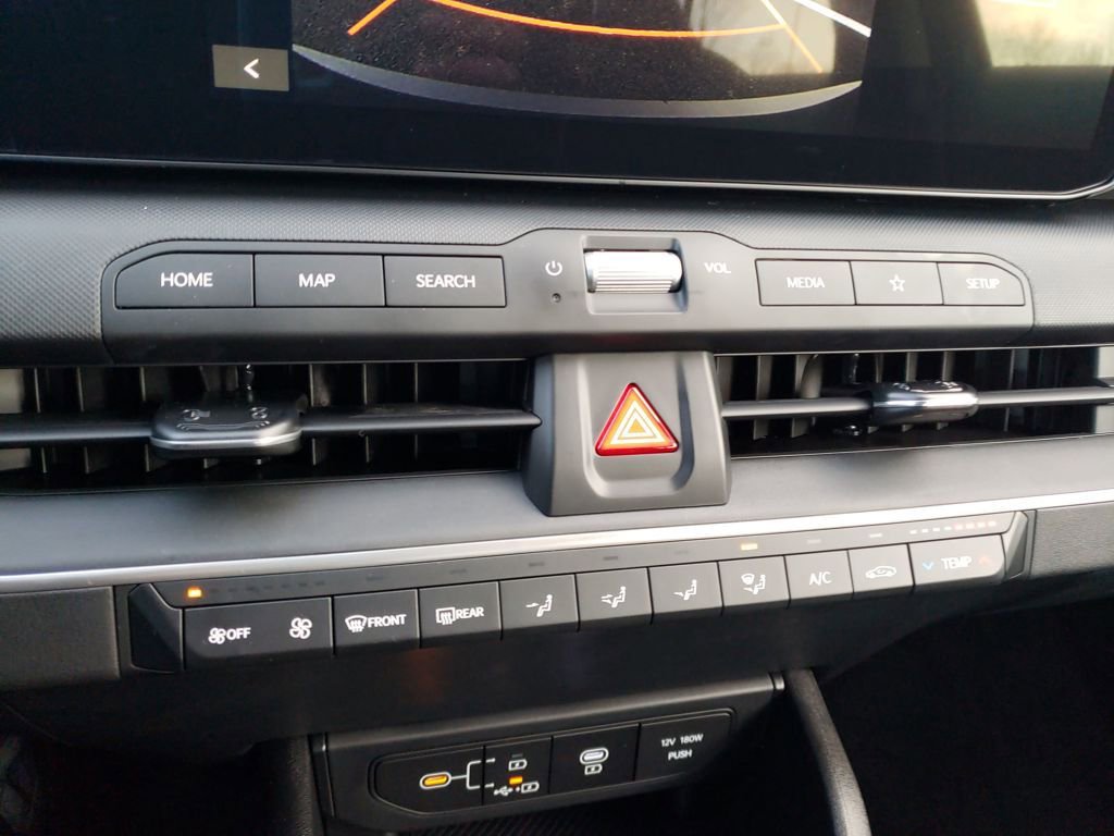 New 2025 Kia K4 LXS image 21