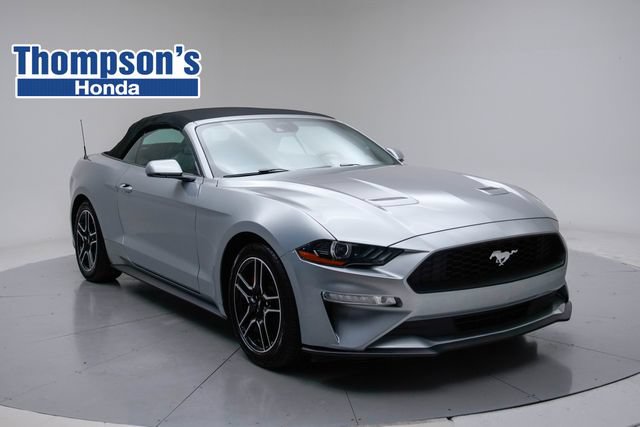 Used 2020 Ford Mustang Premium w/ Ford Safe & Smart Package RWD image 2