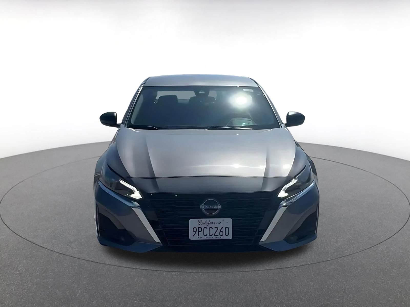 Used 2025 Nissan Altima 2.5 SV FWD image 4