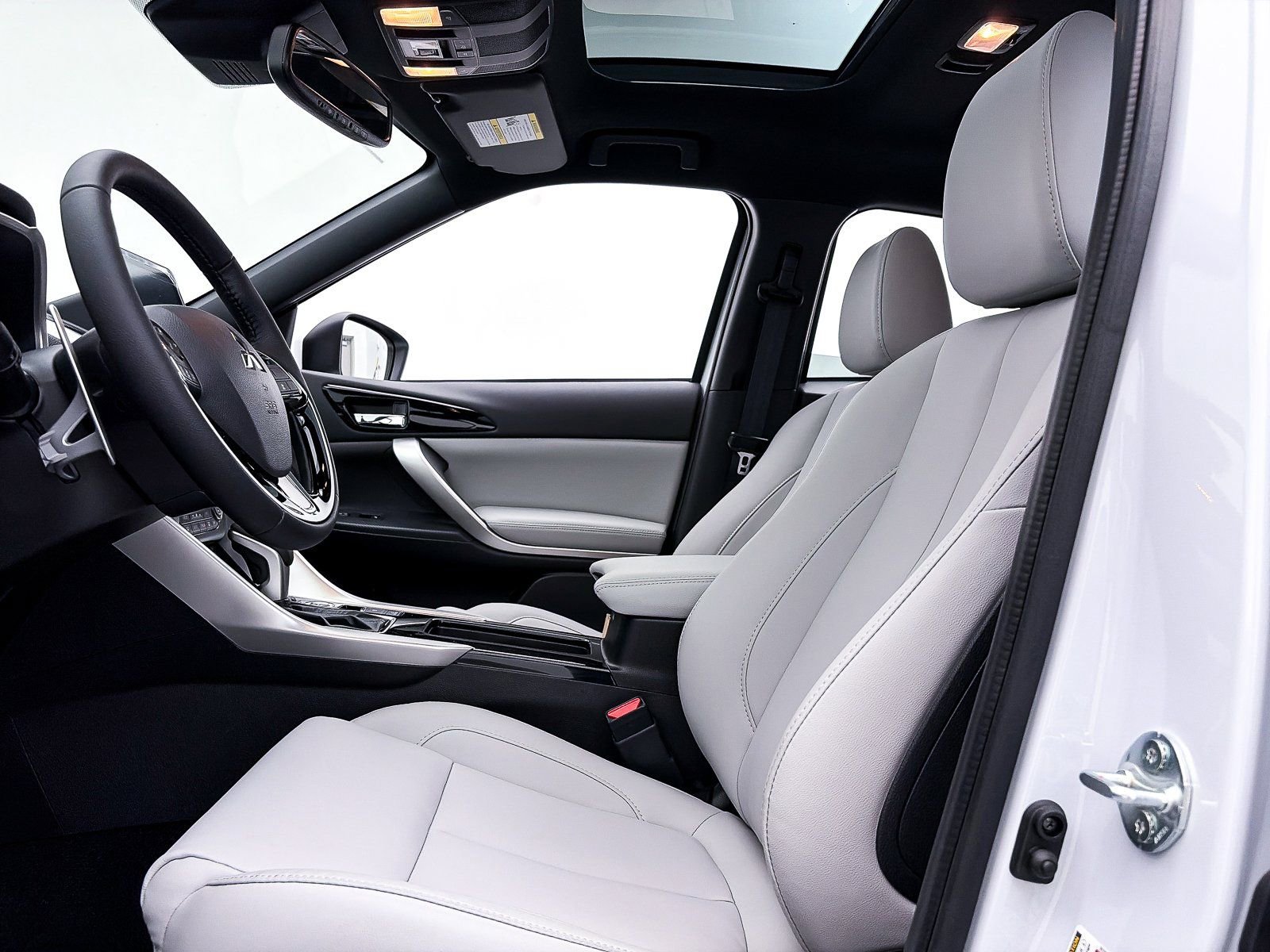 New 2026 Mitsubishi Eclipse Cross SEL image 9