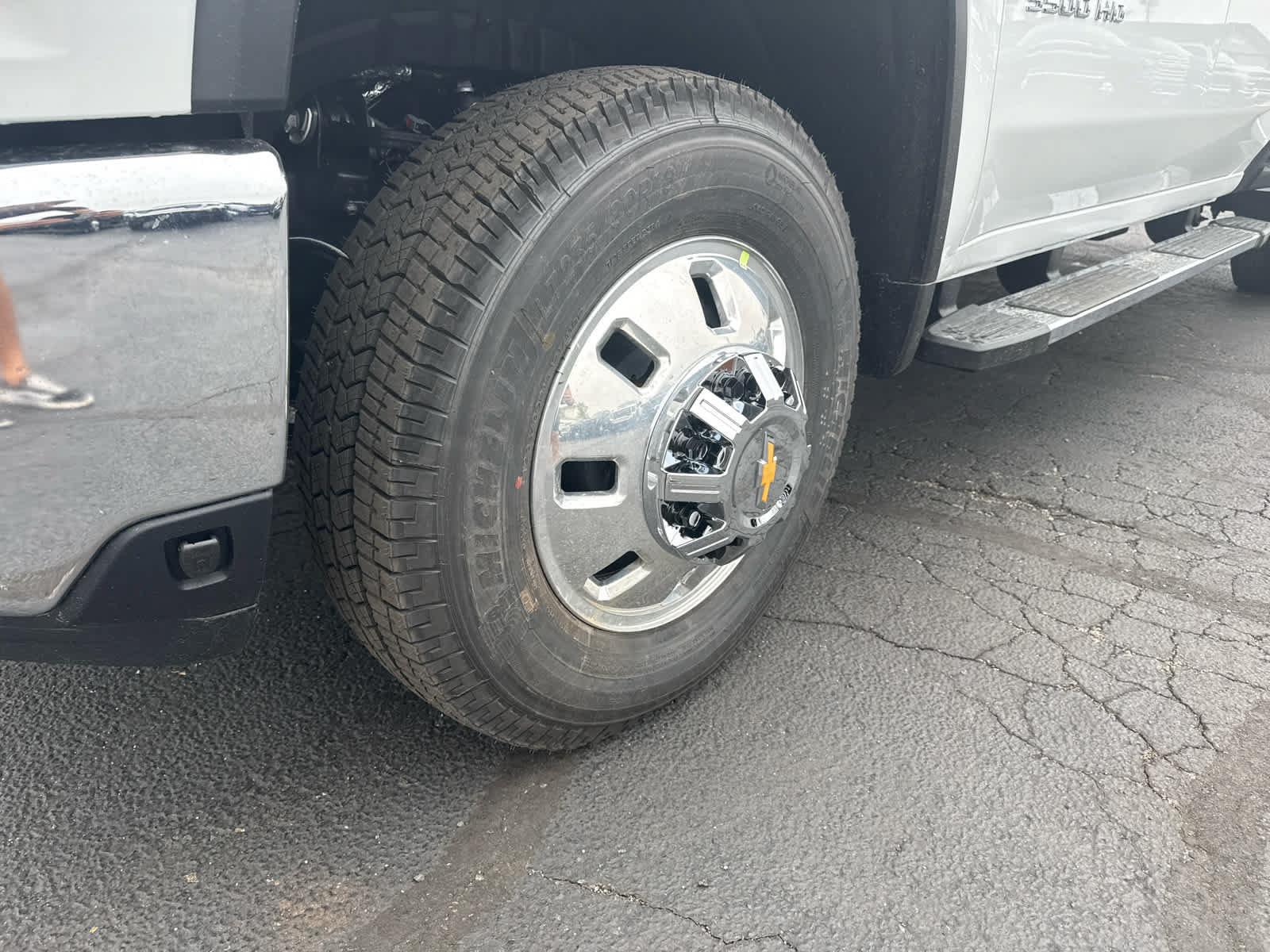 New 2026 Chevrolet Silverado 3500 LT w/ All Star Edition AWD/4WD image 9