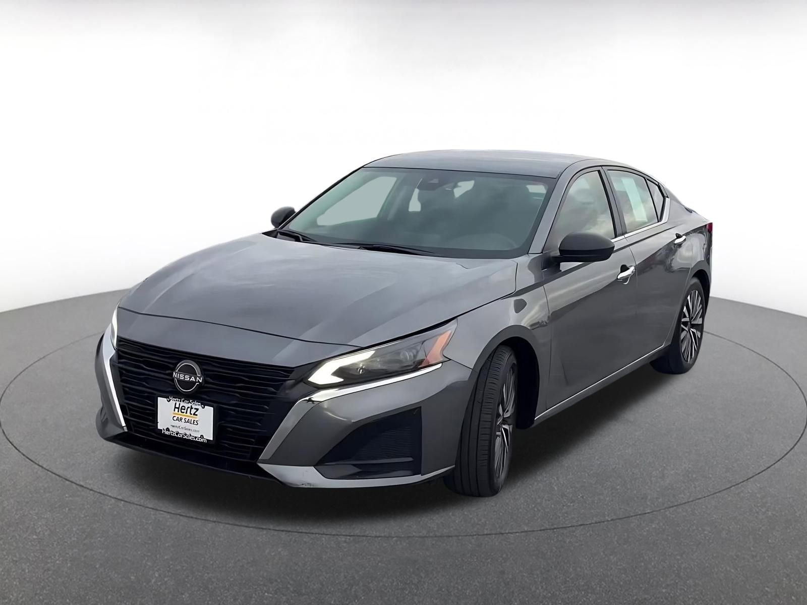 Used 2024 Nissan Altima 2.5 SV FWD image 7