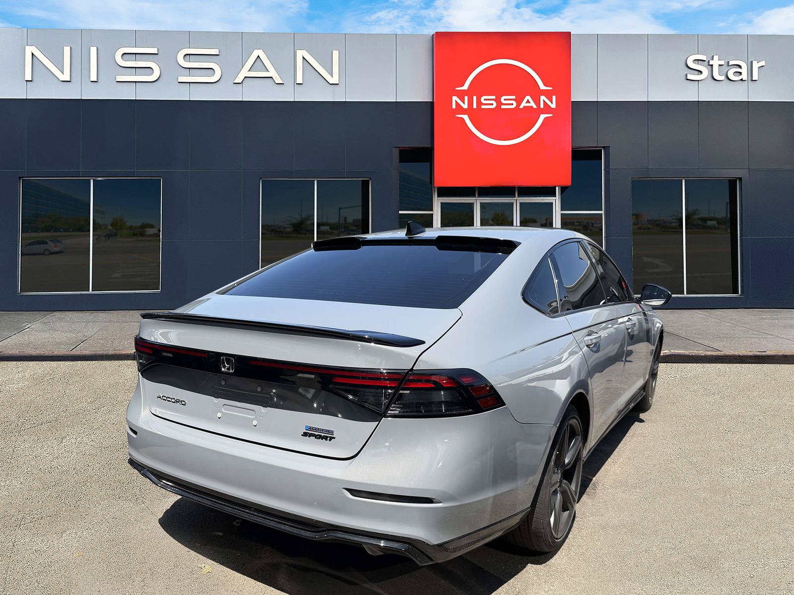 Used 2023 Honda Accord Sport image 6