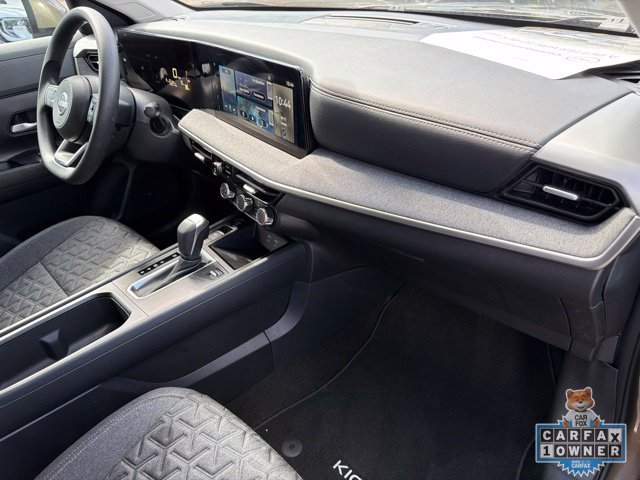 Certified 2025 Nissan Kicks SV FWD image 12