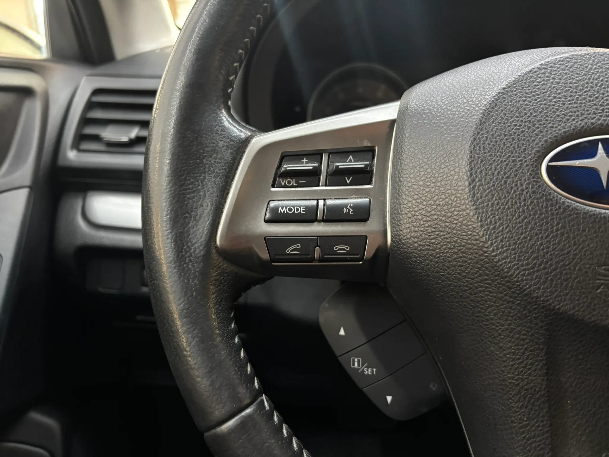 Used 2014 Subaru Forester 2.0XT Premium AWD/4WD image 16