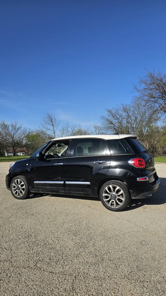Used 2018 FIAT 500L Lounge FWD image 4
