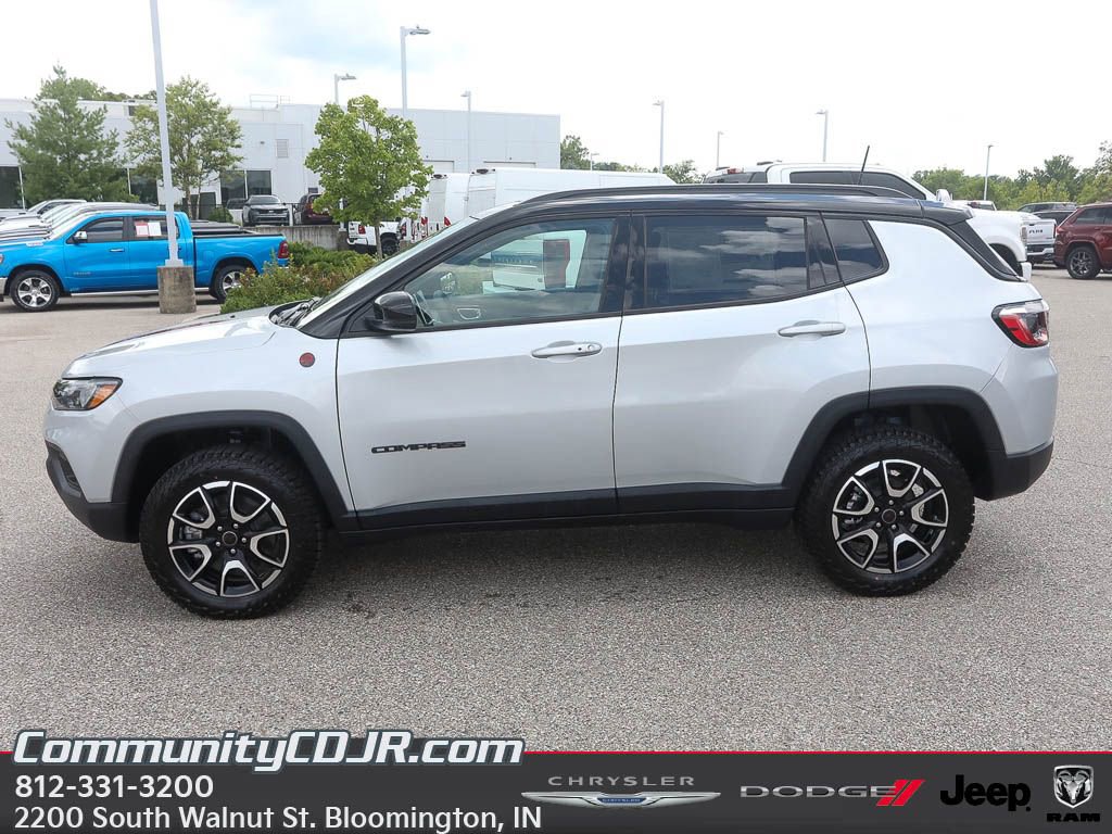 New 2025 Jeep Compass Trailhawk w/ Sun & Sound Group image 3