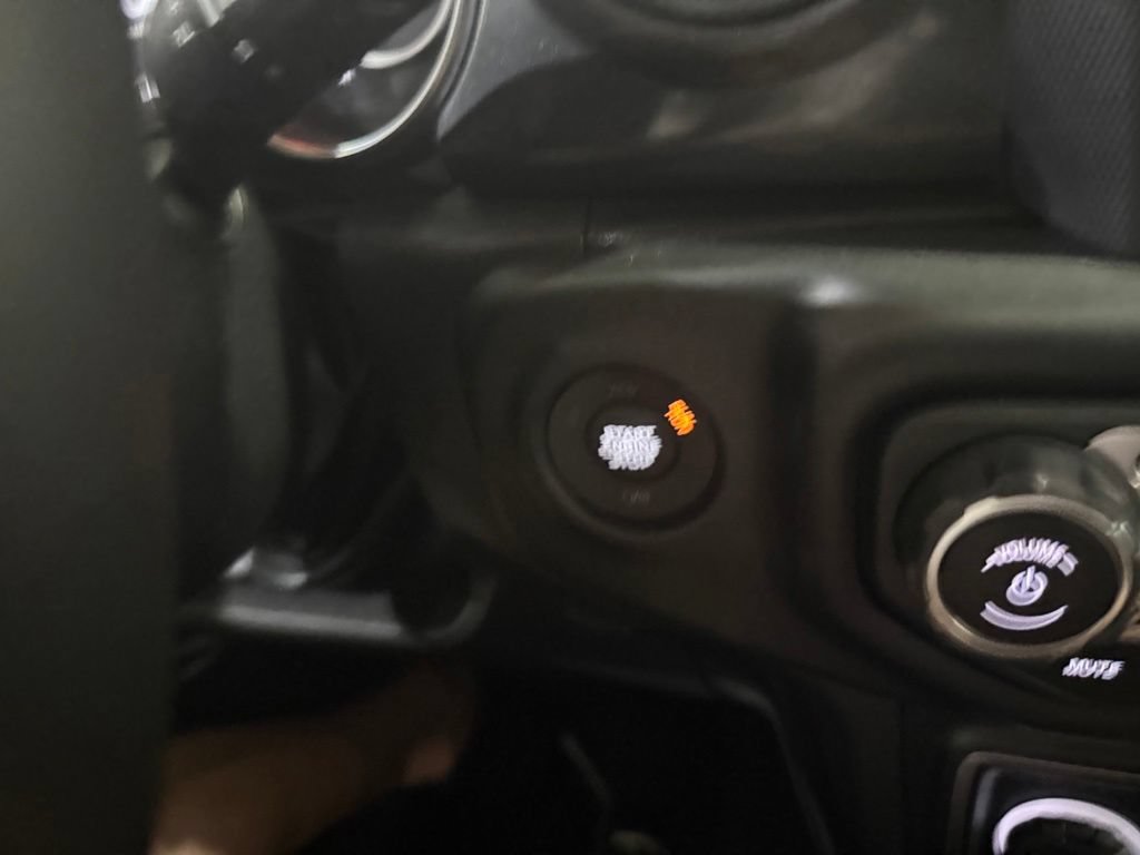 Used 2022 Jeep Gladiator Sport AWD/4WD image 18
