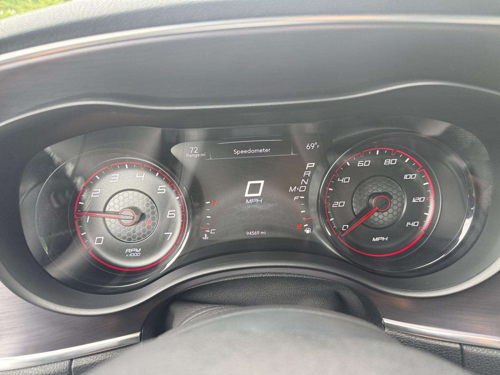Used 2017 Dodge Charger SE w/ Blacktop Package RWD image 19