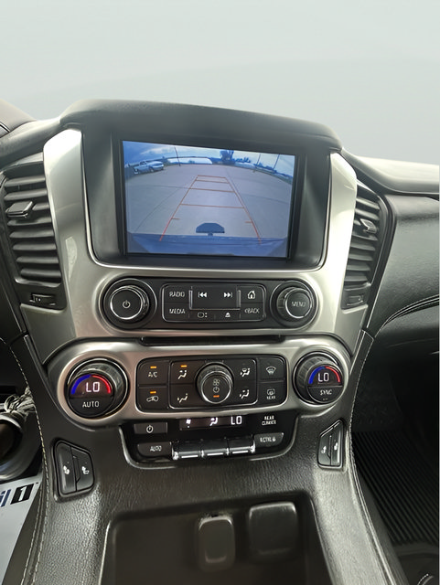 Used 2018 Chevrolet Suburban LT AWD/4WD image 24