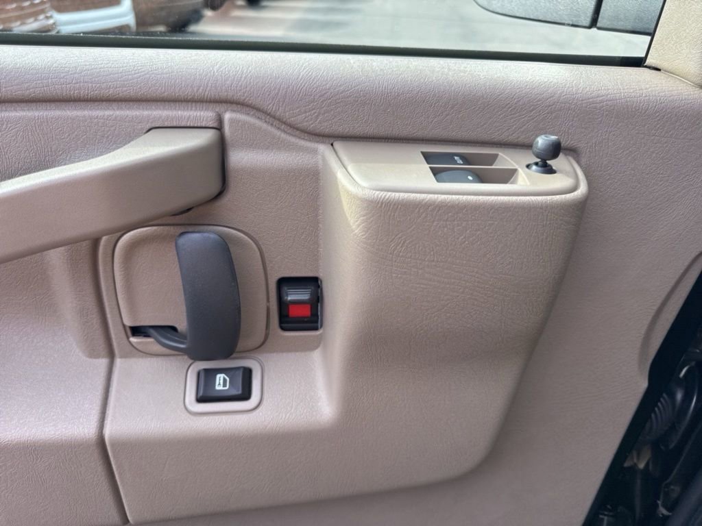 New 2025 Chevrolet Express 2500 w/ Driver Convenience Package image 10